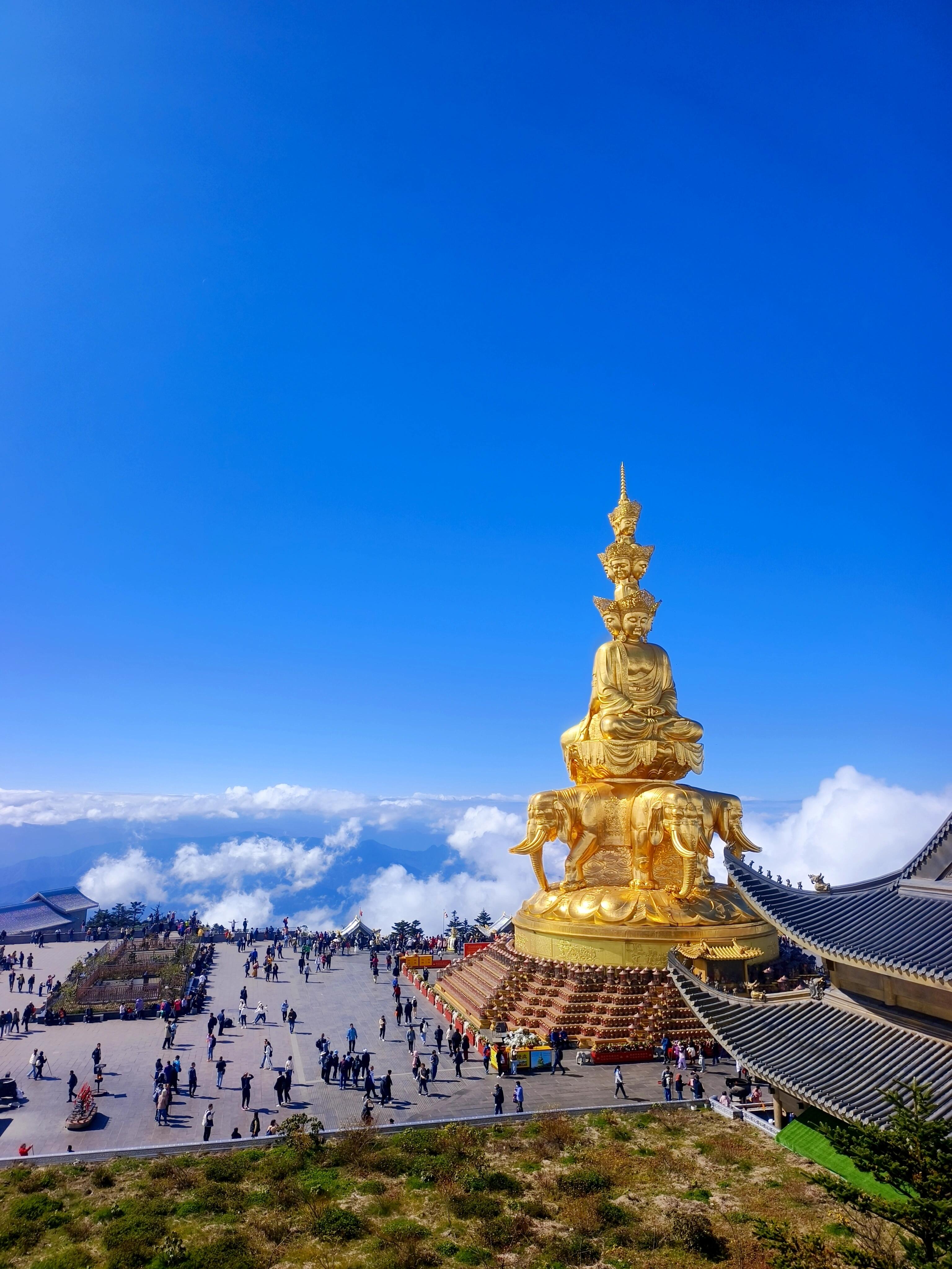 峨眉山金顶